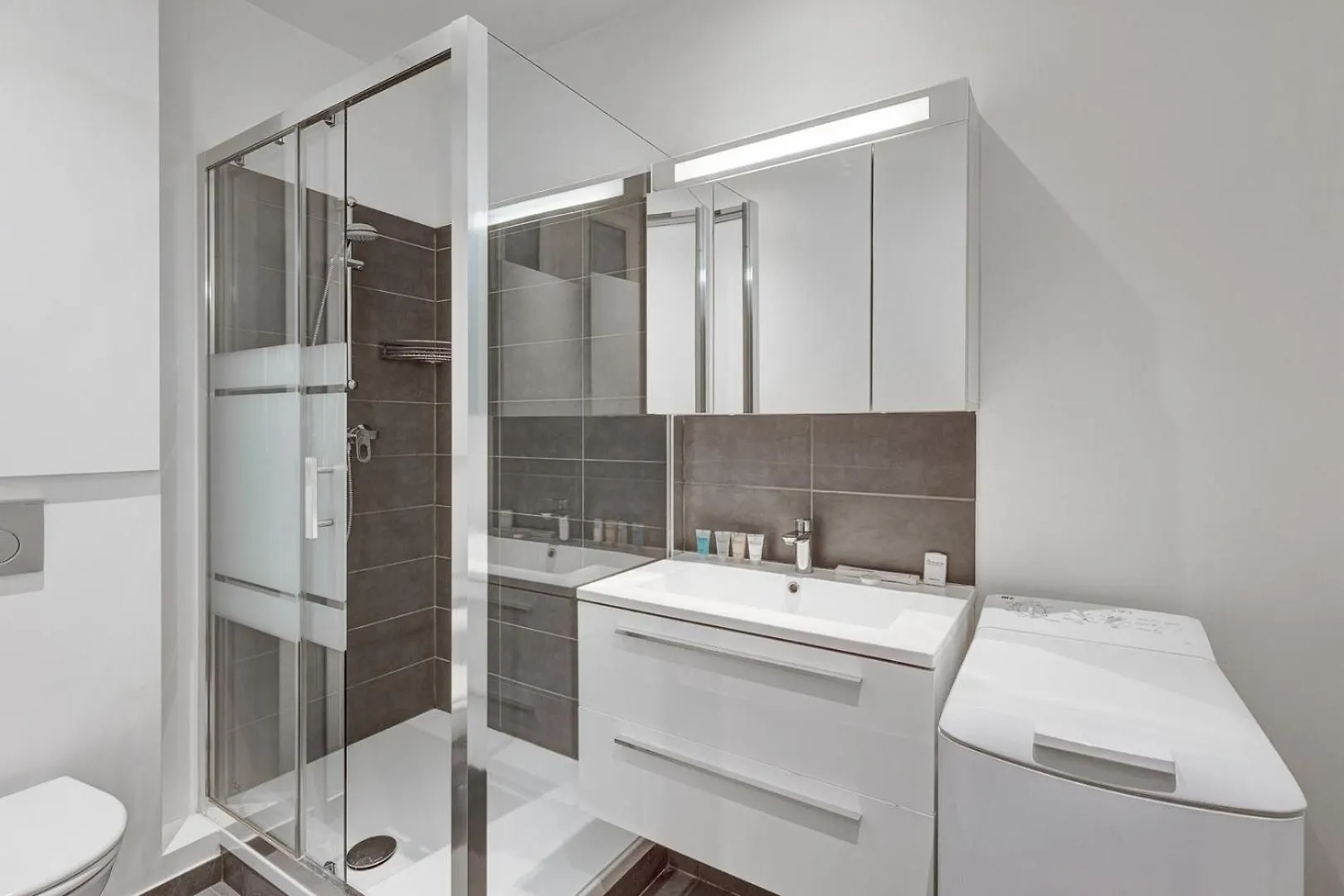 562 Congres - Superbe A Apartment *